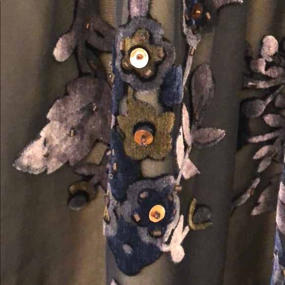 Beautiful bow tie formal dress - Picture 4 of 6